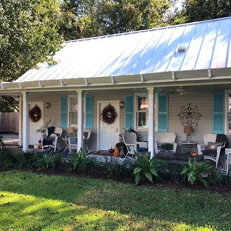 Caroline'S Bed And Breakfast Съмървил Екстериор снимка