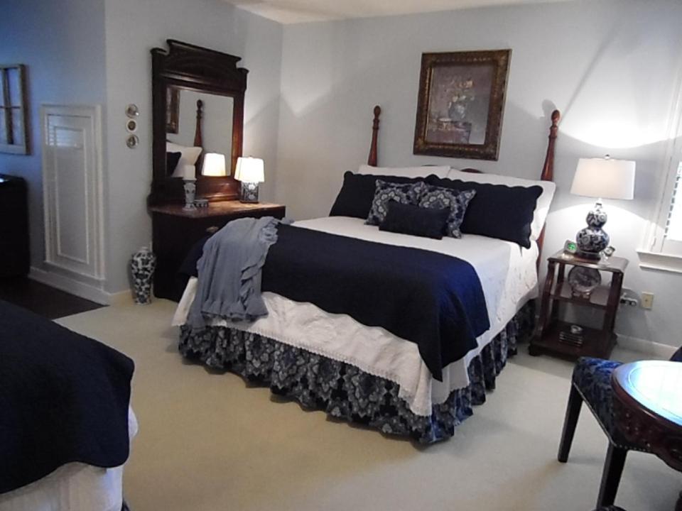 Caroline'S Bed And Breakfast Съмървил Екстериор снимка