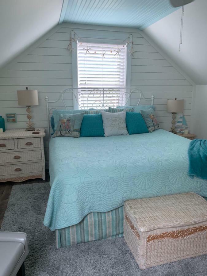 Caroline'S Bed And Breakfast Съмървил Екстериор снимка