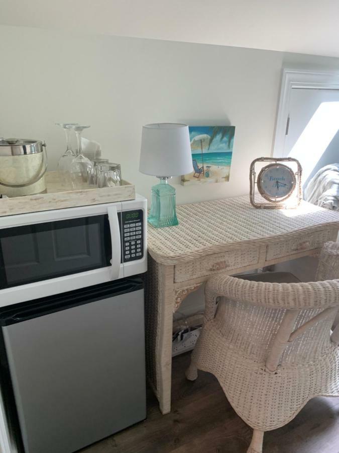 Caroline'S Bed And Breakfast Съмървил Екстериор снимка